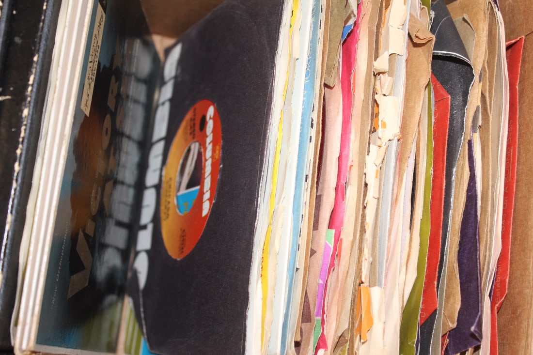 Lot of old RPM Records - 3