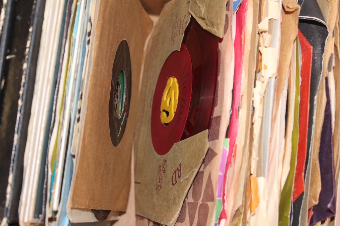 Lot of old RPM Records - 4