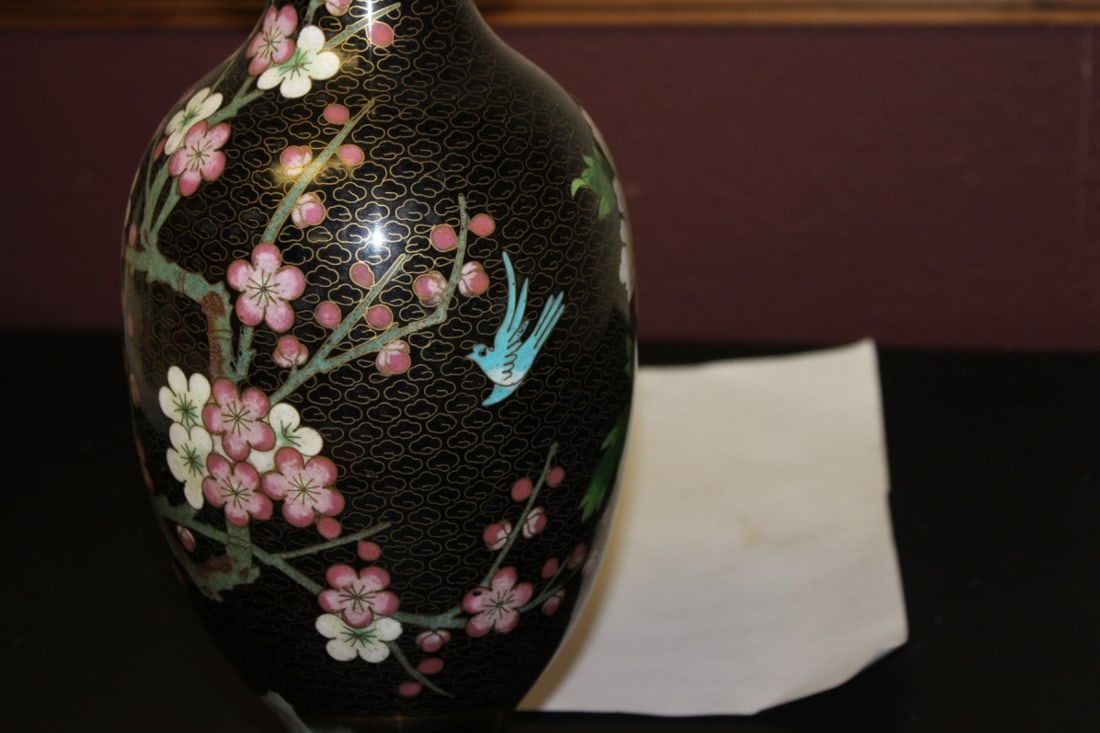 A Chinese Cloisonne Vase - 6