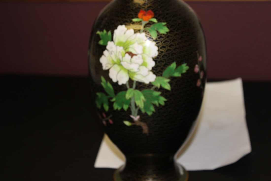 A Chinese Cloisonne Vase - 7