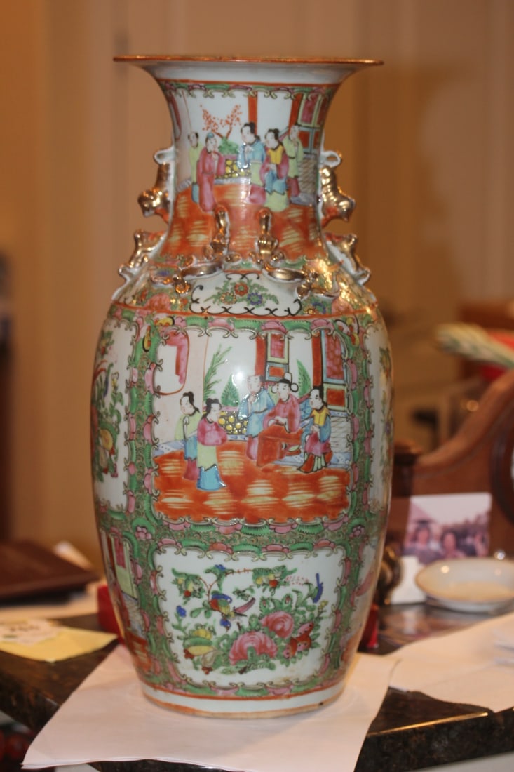 Antique Large Chinese Rose Medallion Vase - 2