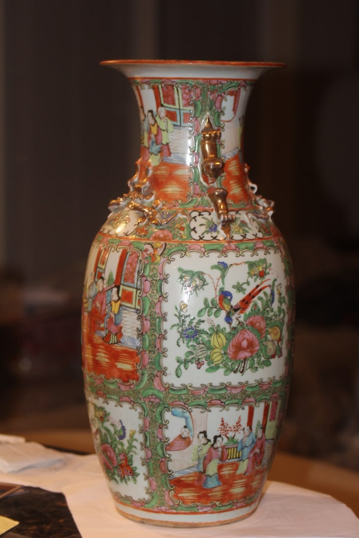 Antique Large Chinese Rose Medallion Vase - 3