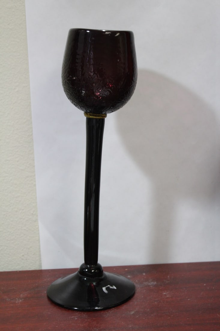 An Amethyst Glass Goblet - 4