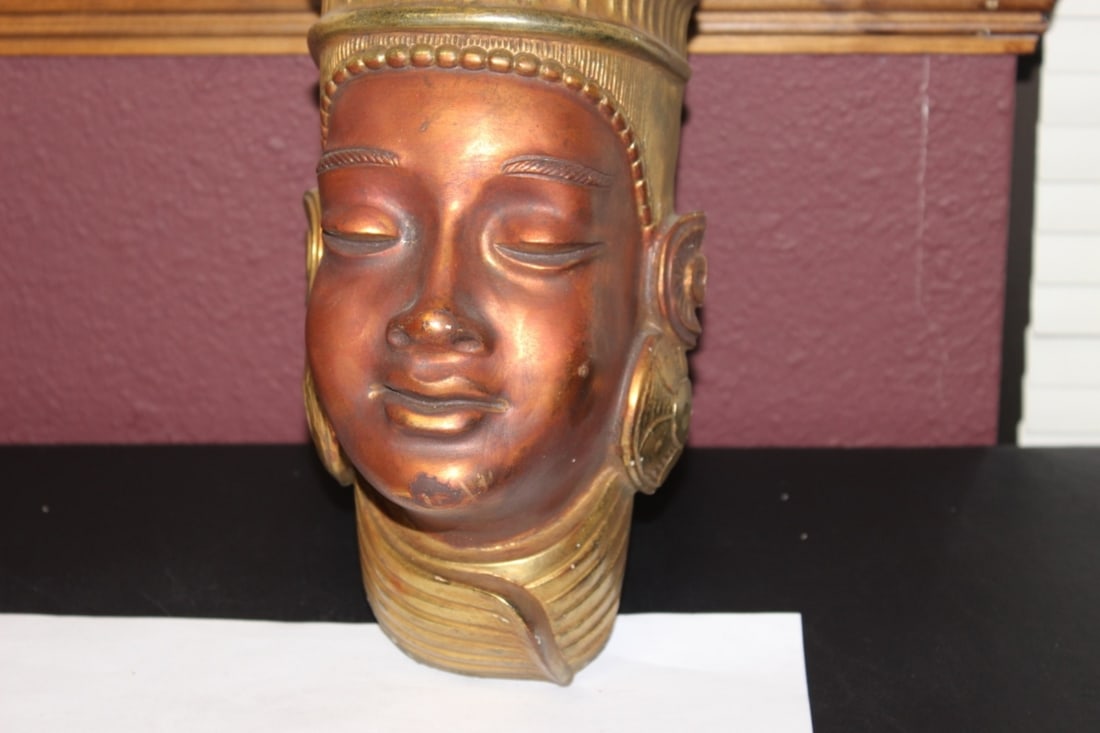 A Decorative Wall Hanger - 4
