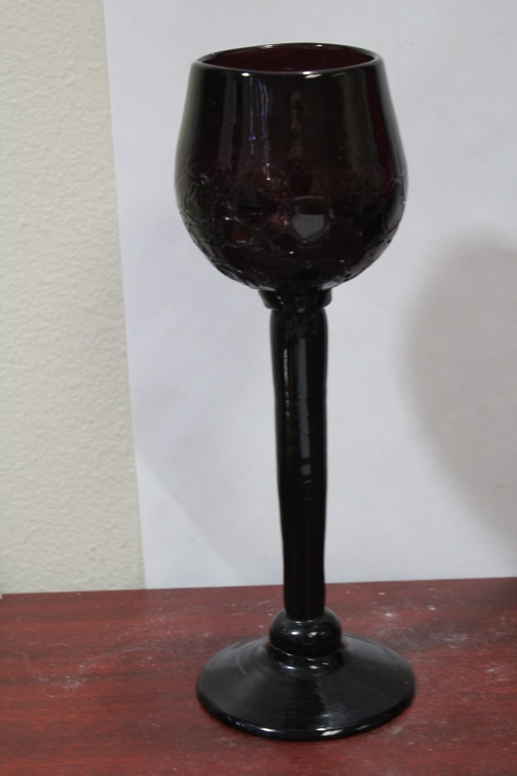 An Amethyst Glass Goblet - 3