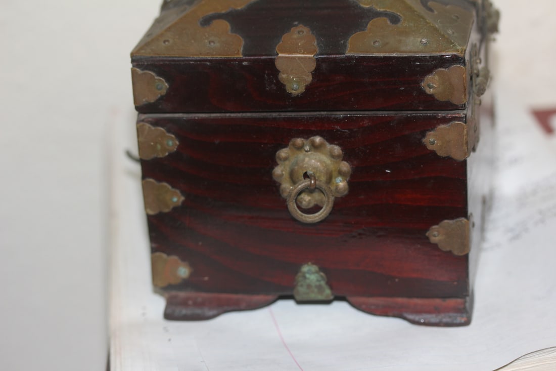 Vintage Chinese Wood and Copper Box - 8