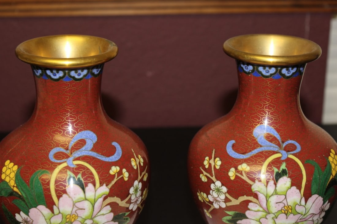 A Pair of Chinese Cloisonne Vases- Vintage - 2