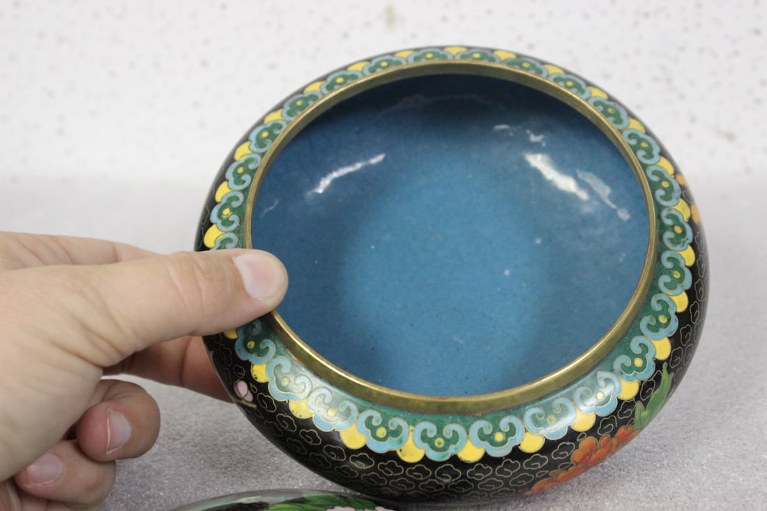 A Chinese Cloisonne Cover Jar - 4
