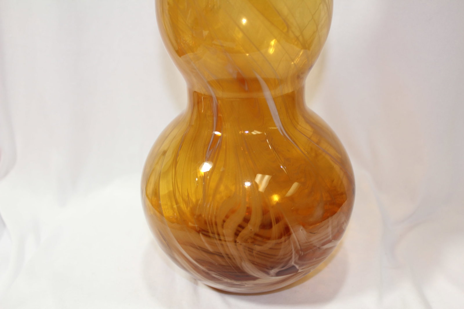 An Art Glass Gourd Shape Vase - 3