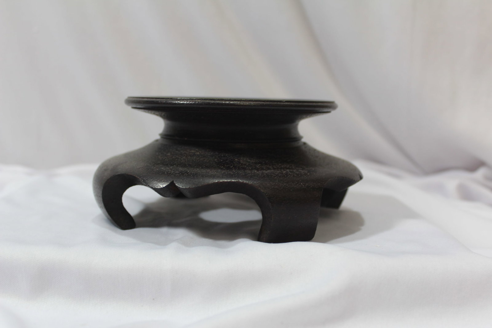A Vintage Wood Stand: 4 1/4" inside diameter