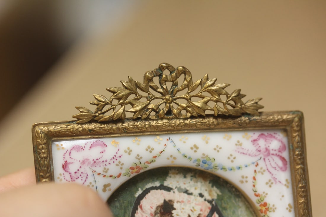 Small Antique Picture Frame - 4