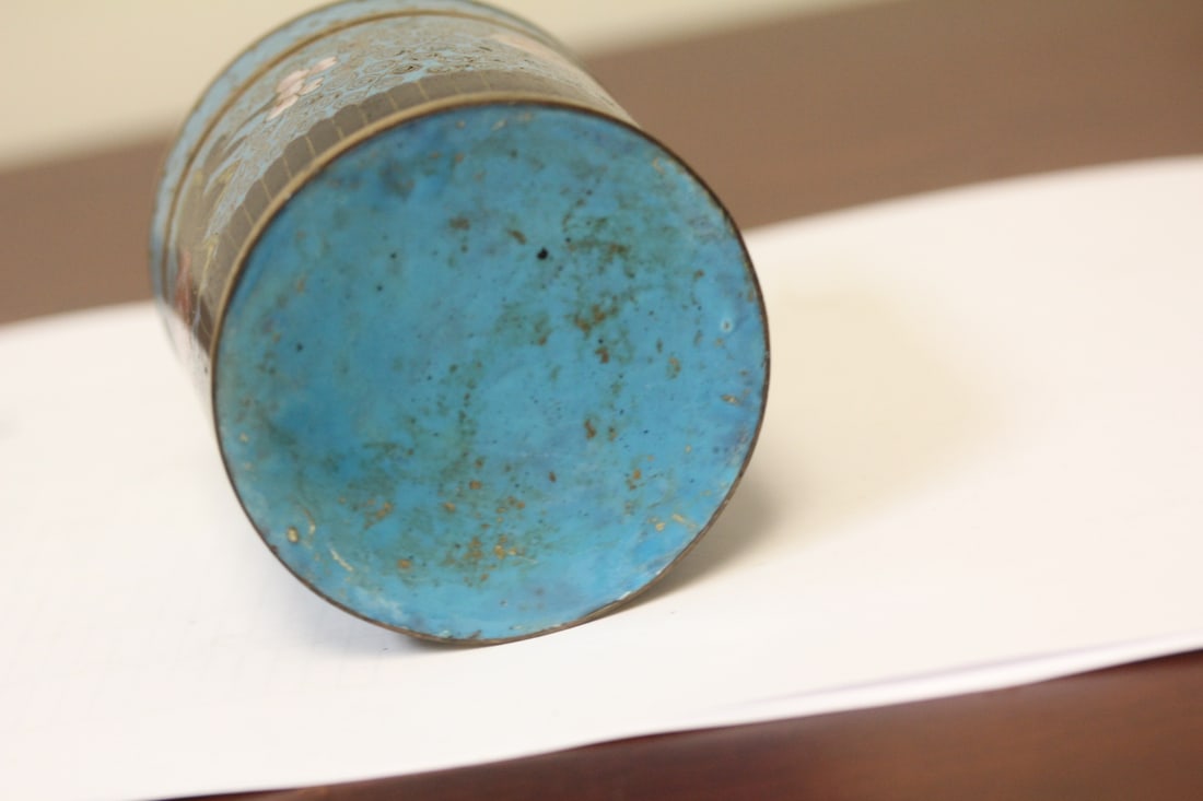 A Chinese Cloisonne Cylinder Container - 6