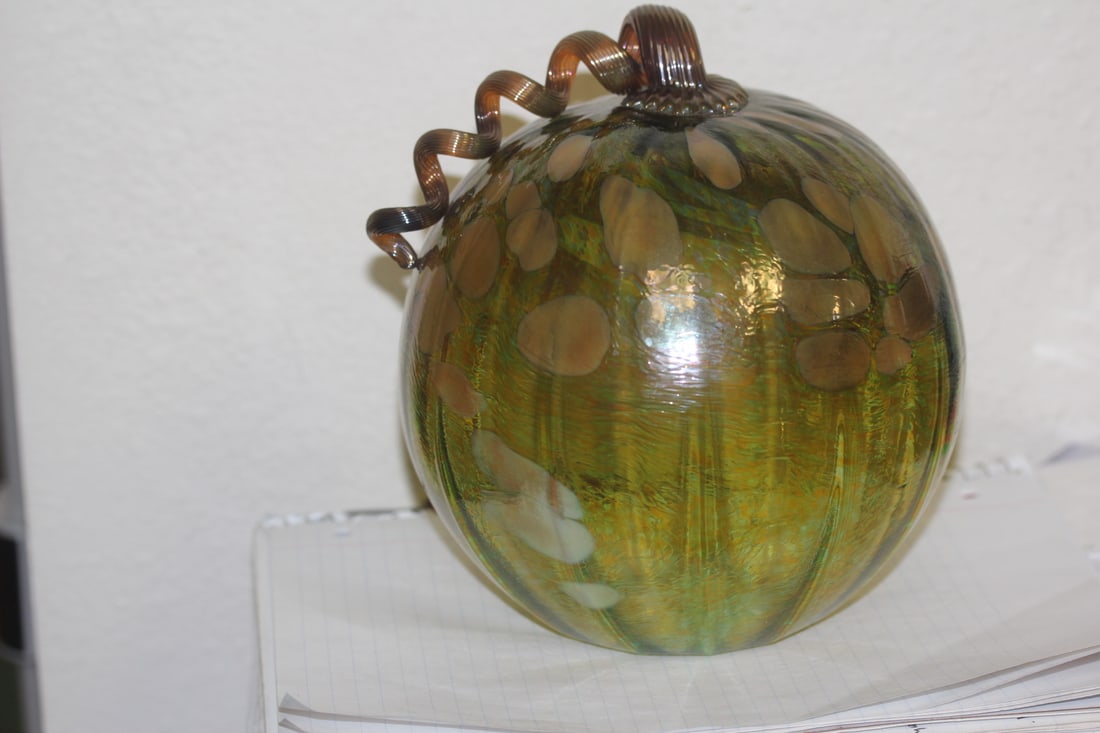 Art Glass Pumpkin - 4