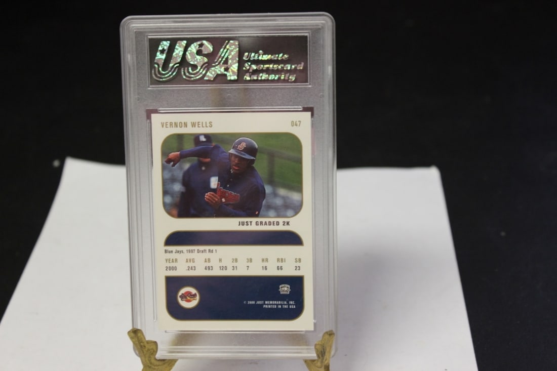 A Graded Veron Wells Baseball Card - 2