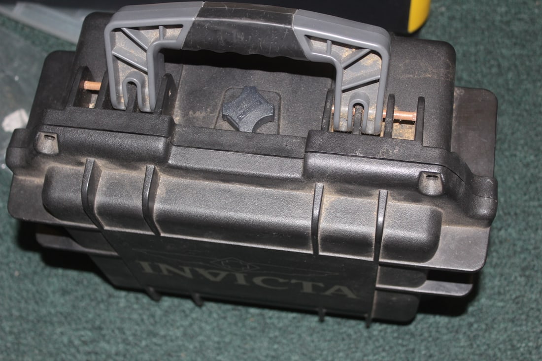 Empty 3 Slots Invicta Watch Case - 3