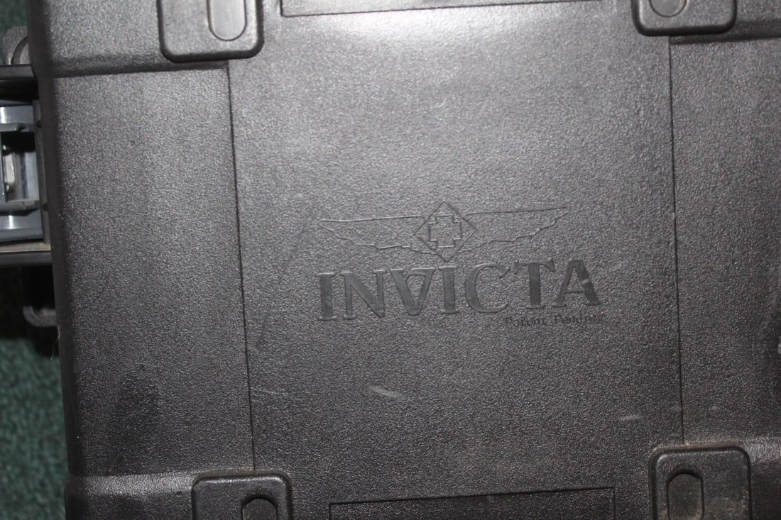 Empty 3 Slots Invicta Watch Case - 4