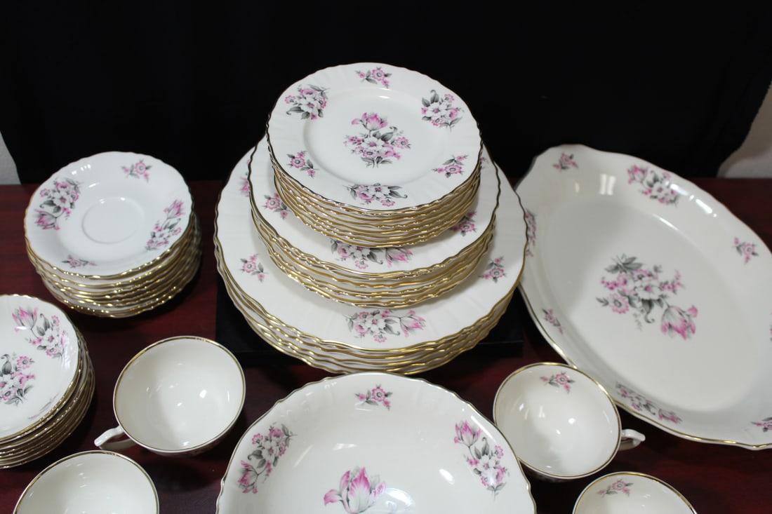 A Partial Set of Aberdeen China - 6