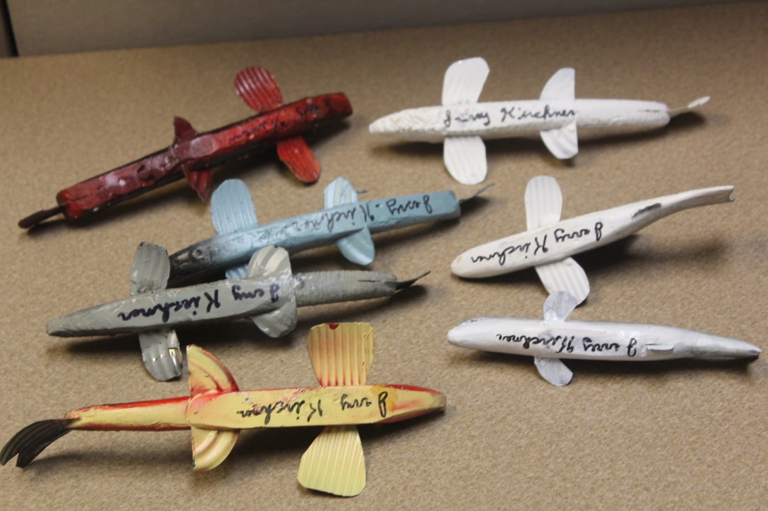 Lot of 7 Handpainted Lures - 4