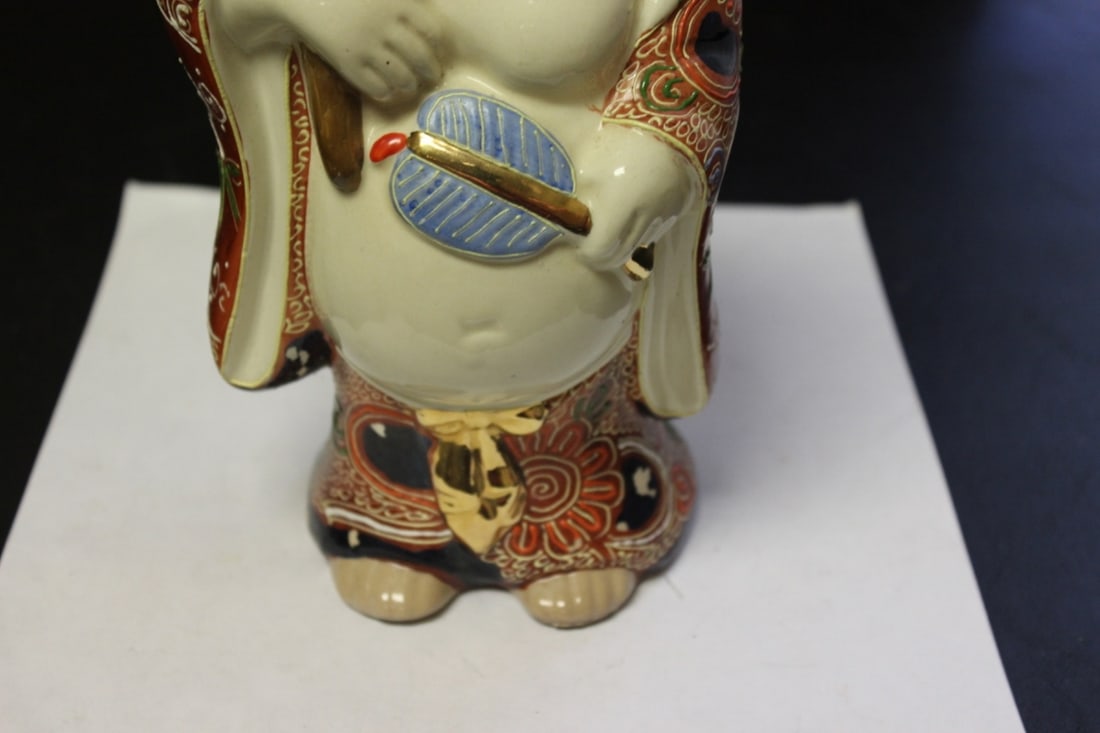 A Vintage Japanese Saki Figeral Bottle - 3