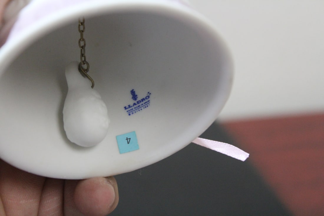 A Lladro Bell - 1987 - 3