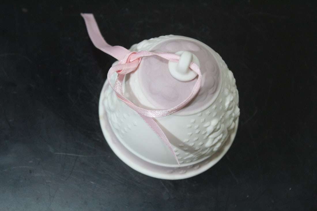 A Lladro Bell - 1987 - 4