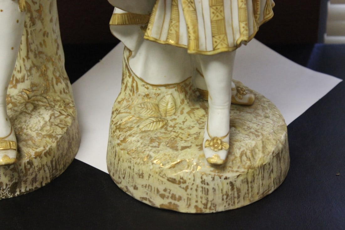 A Pair of German Figurine Boy and Girl - 15