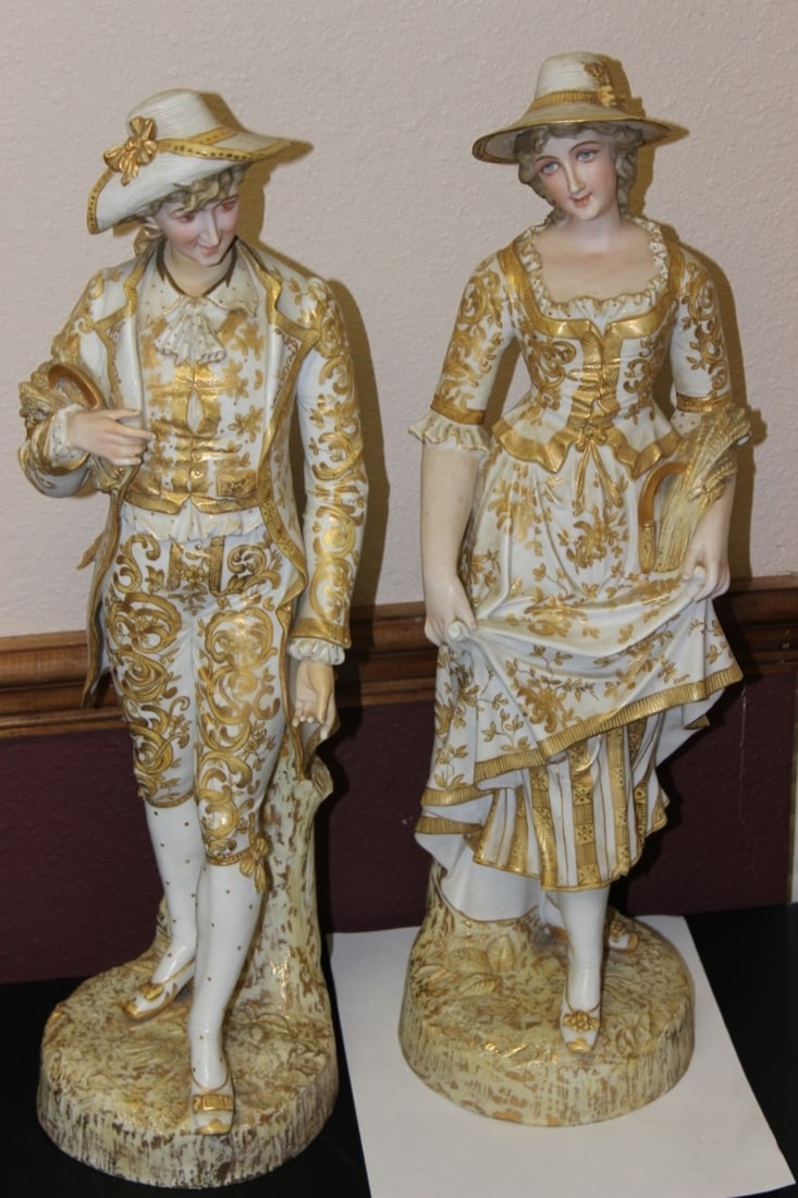 A Pair of German Figurine Boy and Girl - 2
