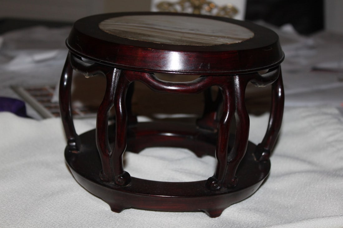 Marble top Chinese Rosewood Stand: 7 1/2" diameter. 6" tall.