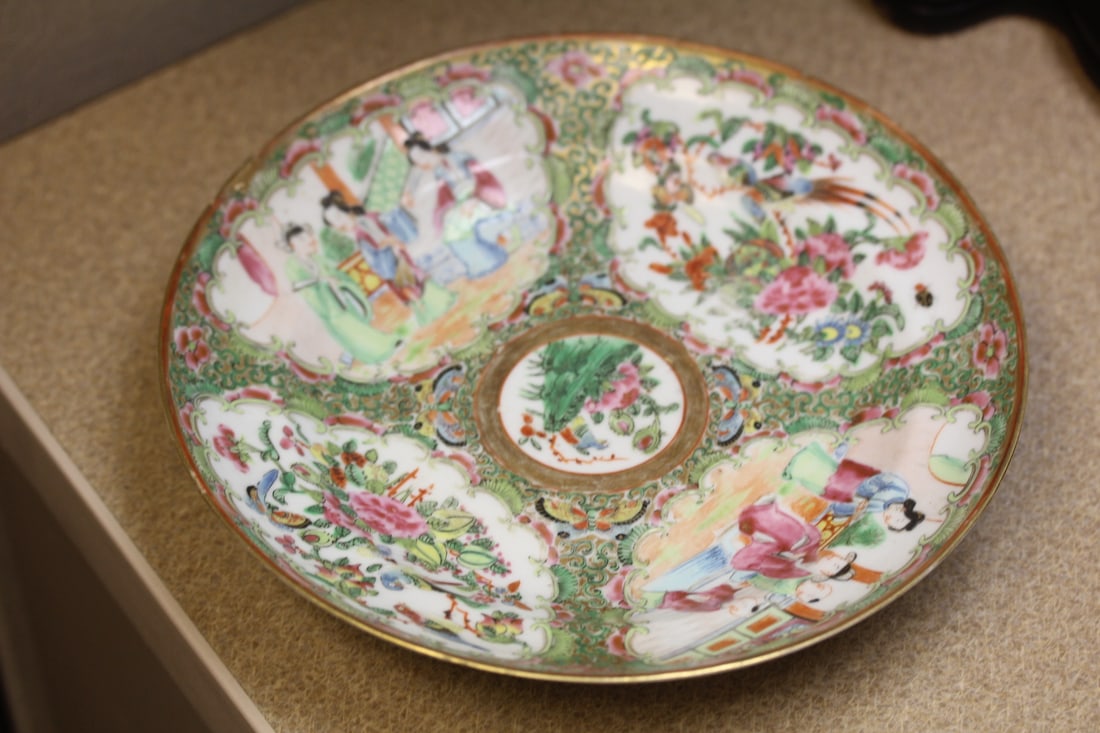 Rose Medallion Bowl: 19th century - one tiny underrim chip, hardly noticeable when right side up - 7 7/8" in diameter
