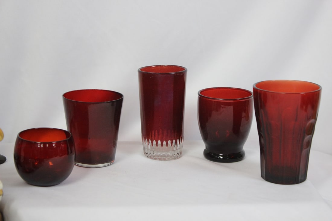 Lot of 5 Ruby Red Cup: tallest = 3 3/4"