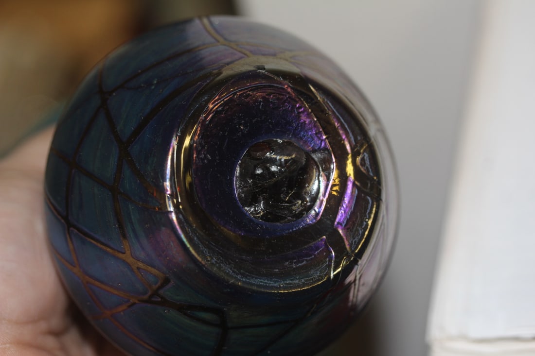 Spider Web Design Iridescent Vase - 5