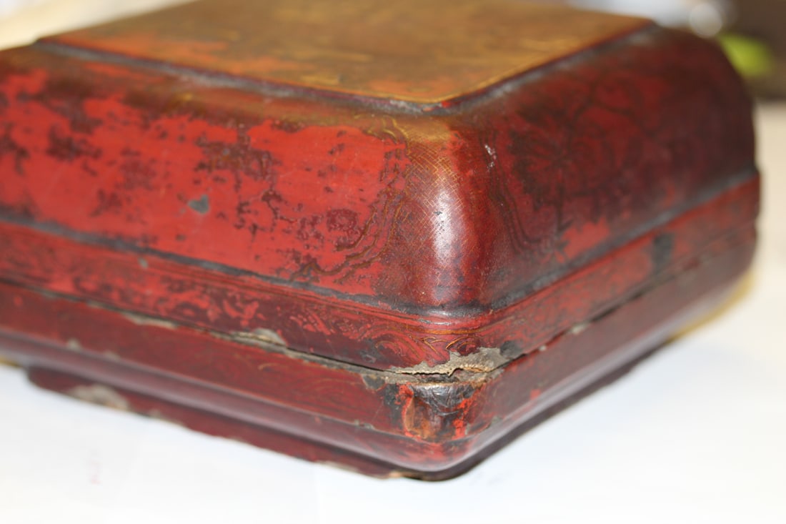 An Antique Chinese Lacquer Box - 11