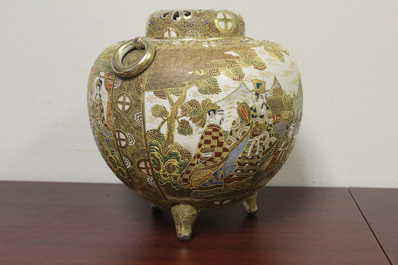 An Impressive Late 19th Century Japanese Censer - 3