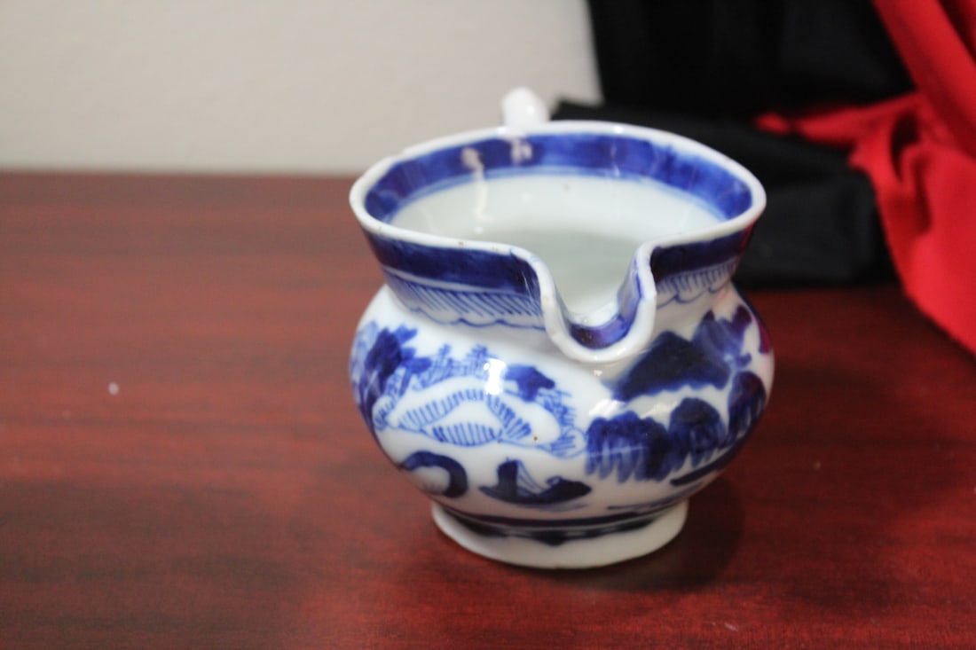 A Chinese Blue and White Export Pitcher - 2