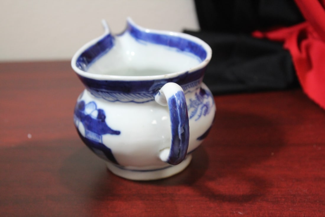 A Chinese Blue and White Export Pitcher - 4