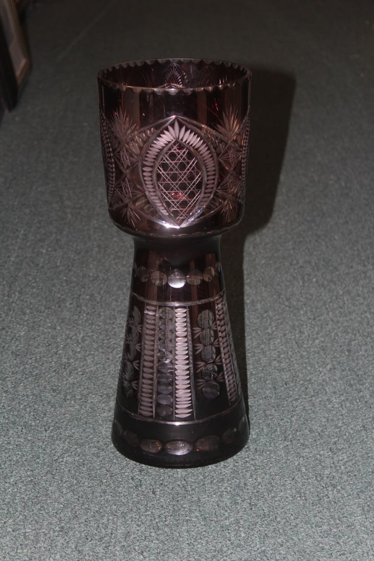 Impressive Amethyst Vase: cut to clear - 18 inches