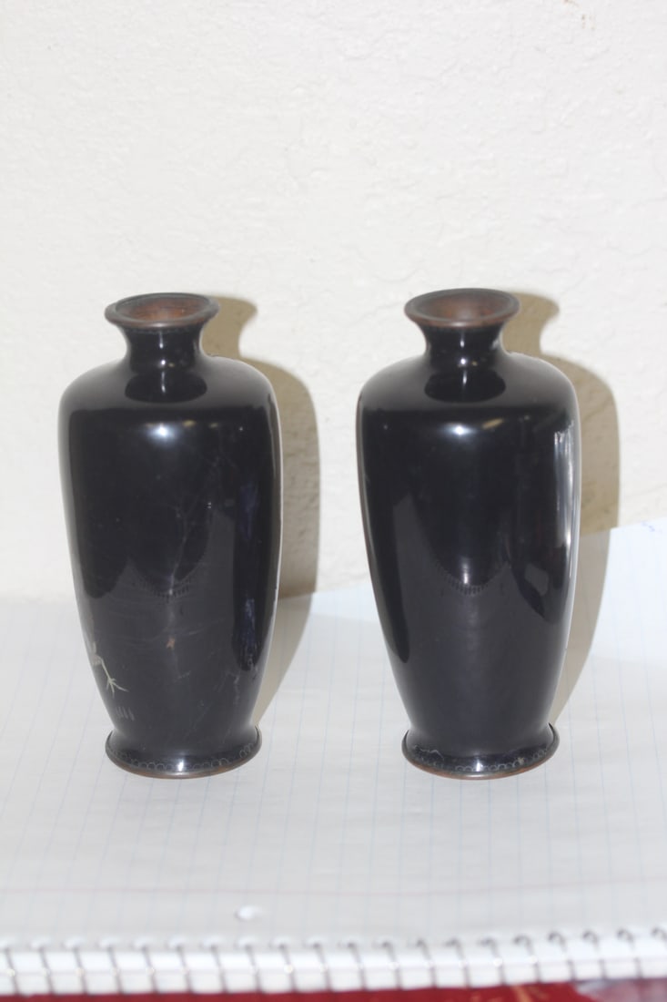 Pair of Japanese Cloisonne Vases - 3