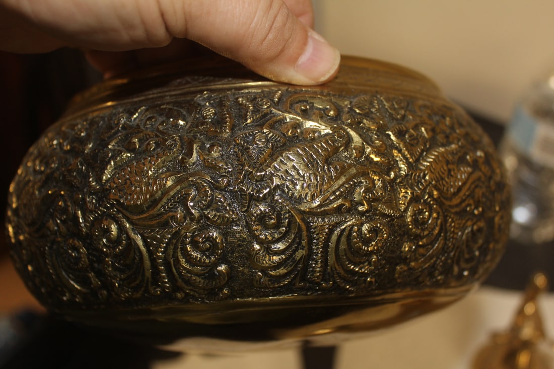 Ornate Brass Bowl on Elephant Stand - 3