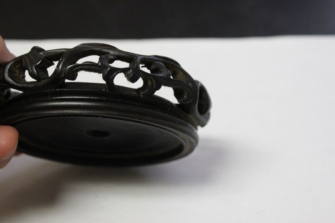 A Vintage Chinese Very Nicely Carved Stand - 5