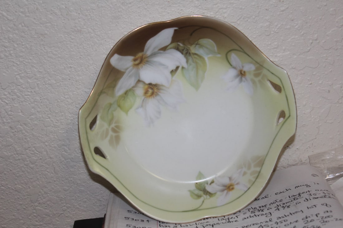 Vintge R.S. Tillowitz Bowl: with two handles - 7 3/8" across