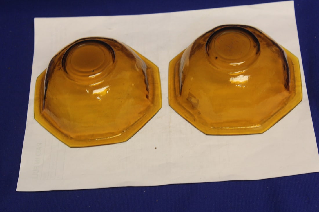 Pair of Peking Glass Amber Colour Bowls - 3