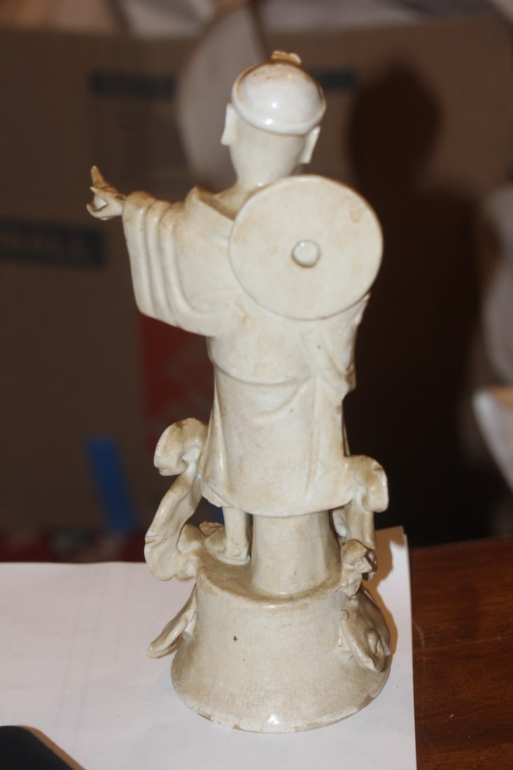 Antique Chinese Blanc de Chine Figurine - 3