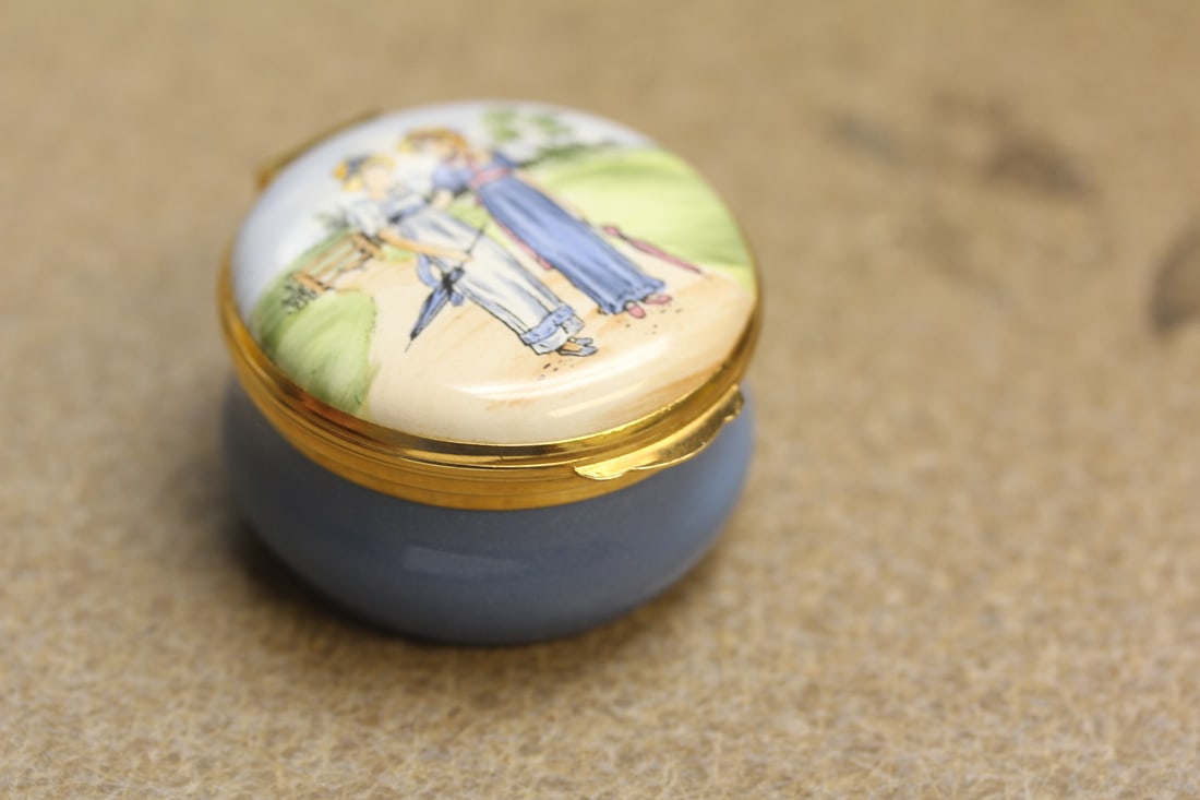Crummples and Company Enamel Trinket Box - 2