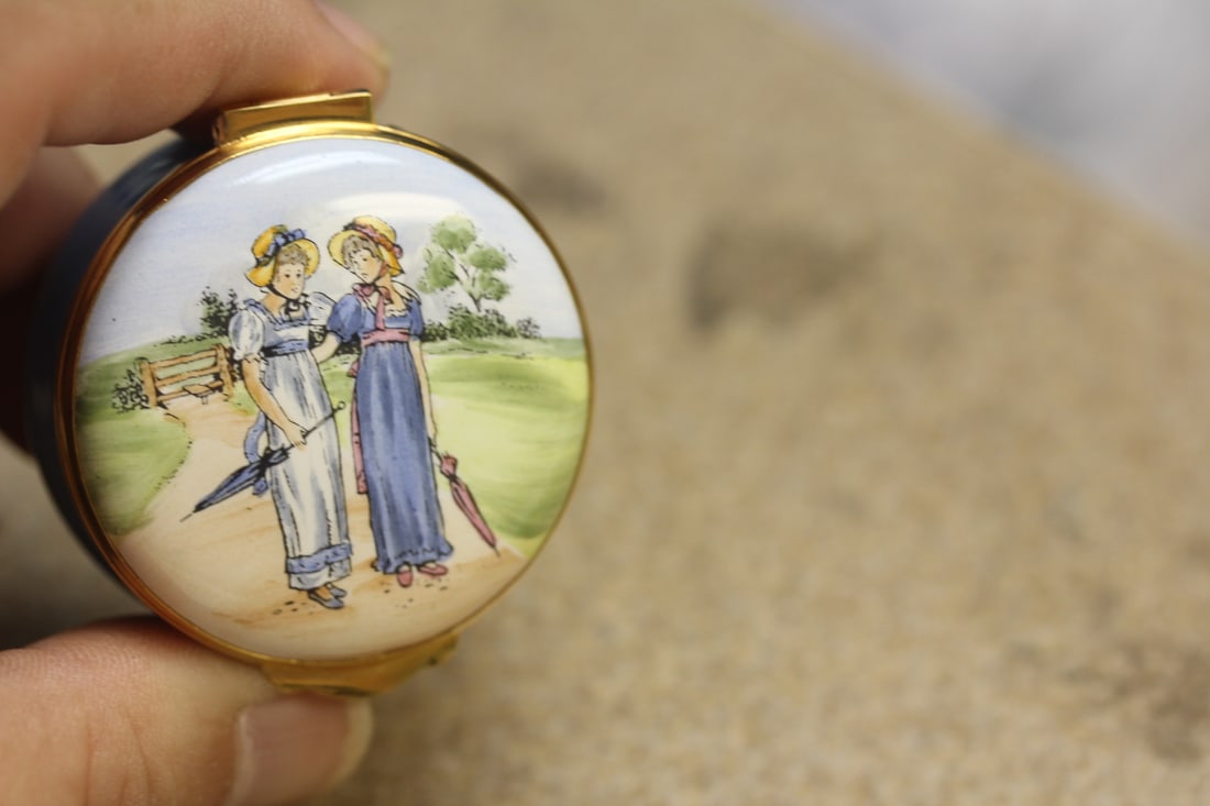 Crummples and Company Enamel Trinket Box - 3