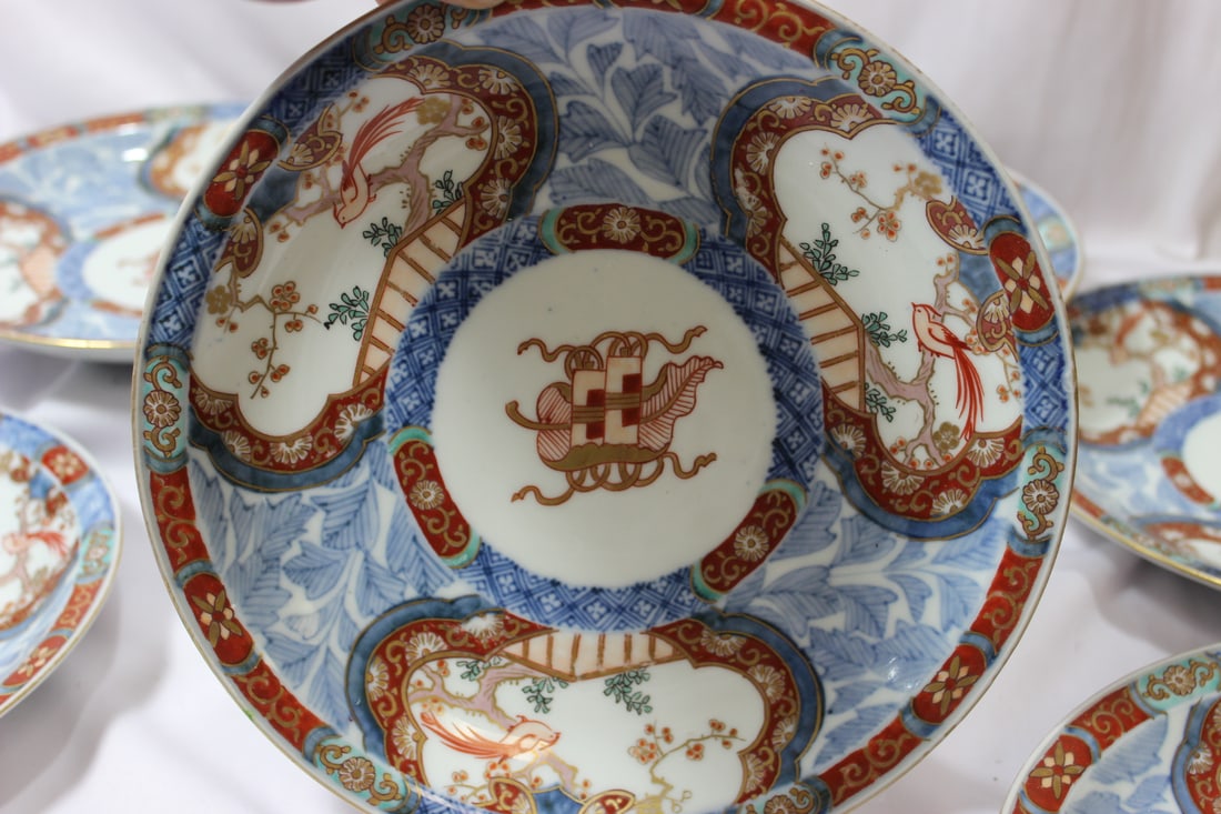 Set of 6 imari Plates - 3
