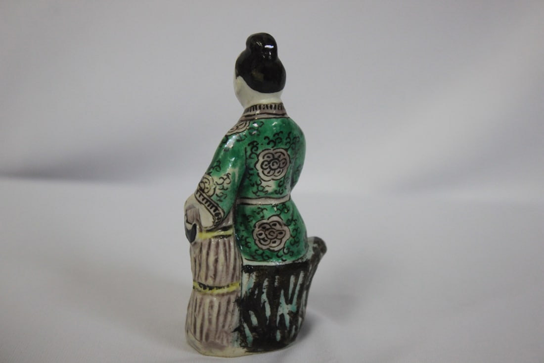A Chinese Ceramic Figurine - 3