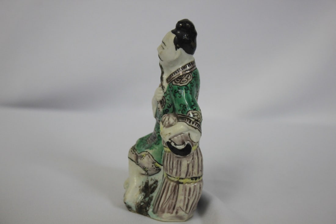 A Chinese Ceramic Figurine - 4