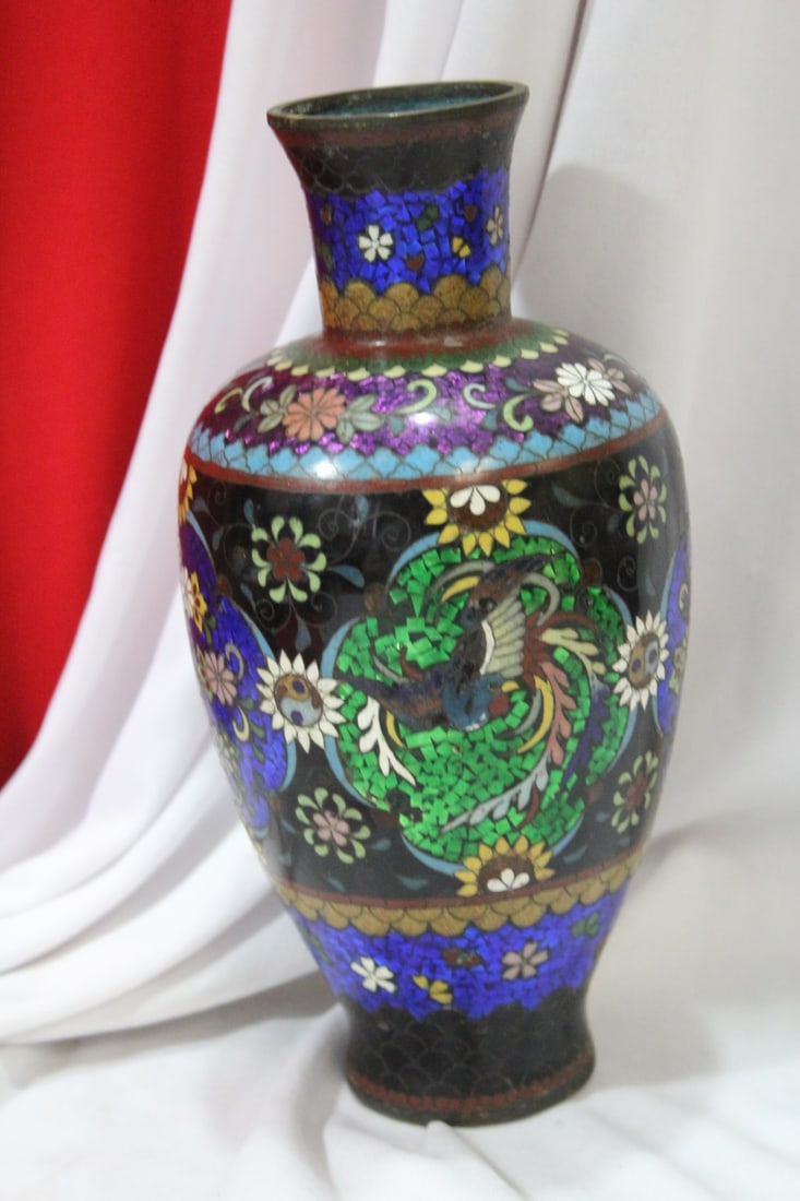 An Antique Japanese Ginbari Cloisonne Vase - 3