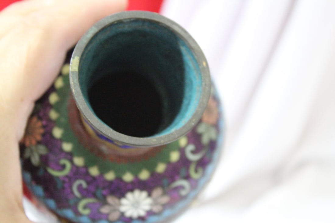 An Antique Japanese Ginbari Cloisonne Vase - 6
