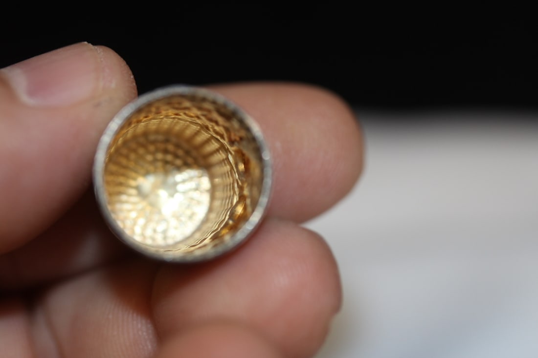 A Stering and Enamel Thimble - 4